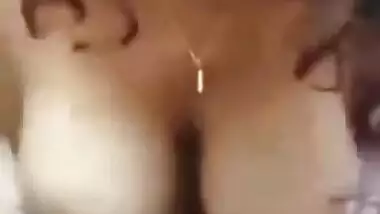 Busty Desi wife exposing her assets on XXX cam while hubby not home