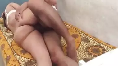 Pune Wife Namrata Fucked By Horny Husband While Sleeping