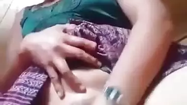 Horny Girl fingering