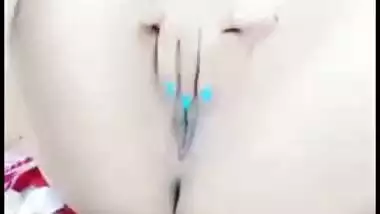 Custom XXX clip of slutty Desi model getting naked for her client