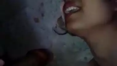 Sexy Bengali Wife Loves Sucking Cock Of Young Lover