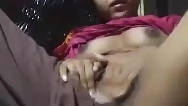 Indian girl fingering pussy with loud moaning