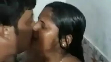 Desi sexy bhabi bath after fucking