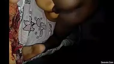 Indian couple pussy exposed kissed and fucked