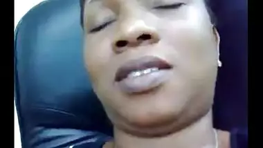 Kerala aunty’s mature sex clip on request