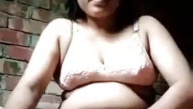 Unsatisfied Bangladeshi housewife fingering her cunt
