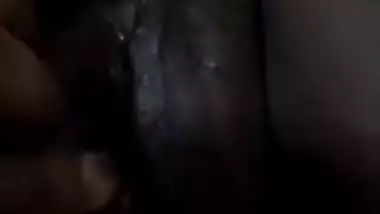 Wife sleeps and Indian man takes advantage of it to film meaty pussy