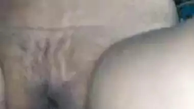 Bihari Bhabhi pussy show to her hubby’s friend Desi MMS video