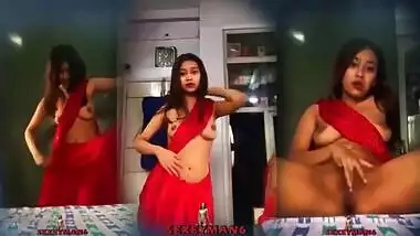 Desi girl Dance and Masturbation