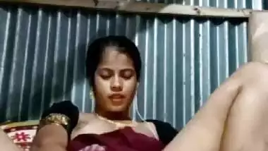 380px x 214px - Indian sweetie in a threesome indian sex video