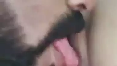 Pervert eats a Bangla naked girl’s shaved pussy
