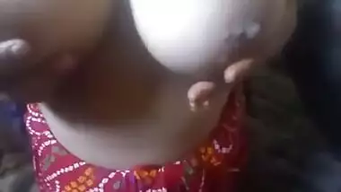 Desi bhabi big boobs