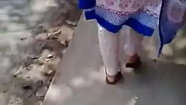 Bangla butt on street
