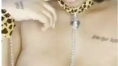Mischievous Desi babe likes MMS porn XXX video that makes boobs famous