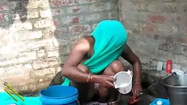 Indian Village Desi Bathing Video In Hindi Desi Radhika