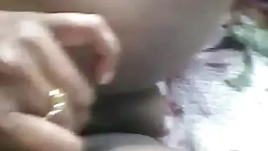 Desi village girl fingering pussy