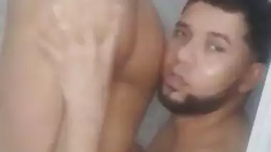 Bangladeshi sex MMS of a guy fucking his GF in a shower
