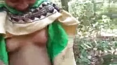 Village lovers outdoor sex play video for the first time