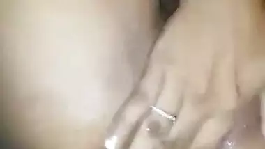 Sexy Desi Teen Showing Hot Ass And Wet Pussy