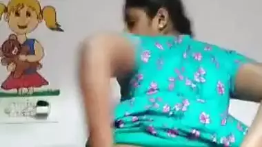 Puran Sexy Video Dikhaye - Puran sexy video dikhao busty indian porn at Hotindianporn.mobi