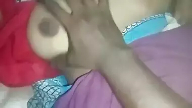 Tamil Aunty Boobs Show Indian Priyanka