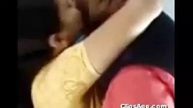 Hot desi escort getting kissed and boobs felt by client MMS