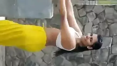 Indian Girl Sexy Dance