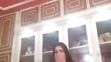 Beautiful Sexy Married Paki Wife Video For Lover