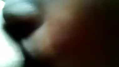 Sucking sexy breasts of desi girl in a moving bus