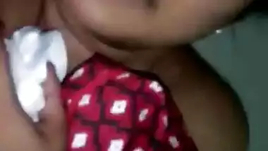 Shy Tamil Wife Boobs and Pussy Capture By Hubby
