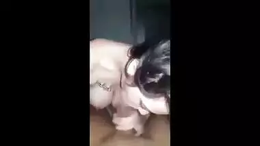 Desi pakistani Lahore Girl sucking Cock in hotel MMS Leaked