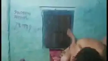 Caught as Indian village wife gets sex with brother-in-law, Desi mms video