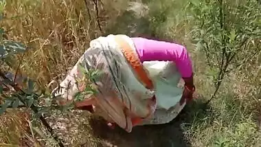 Outdoor dehati sex video of a man and his mother in law