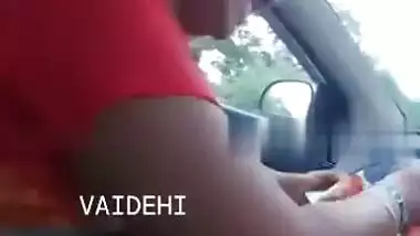 Tamil sex aunty pussy fingering in car viral MMS