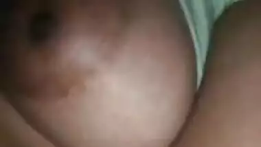 Big boob Desi Girl Showing On Video Call