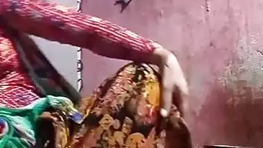 Dehati Desi Bhabhi pussy show on live cam