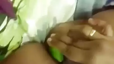 Bhabi masturbating hard