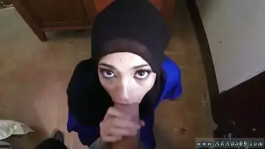 Arab hidden cam honeymoon 21 year old refugee in my hotel