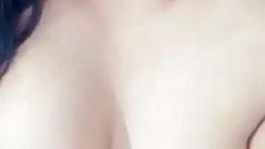 Horny Desi GF fingering pussy video