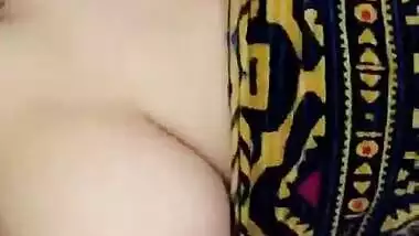 Sexy Nri Girl Showing Her Boobs