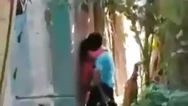 Indian Sexy Lovers caught outdoor