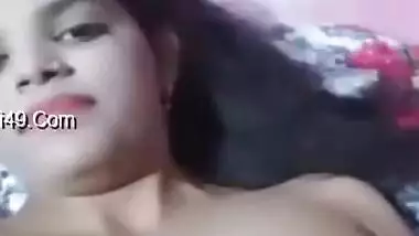 Today Exclusive-cute Desi Girl Showing Boob On Videocall