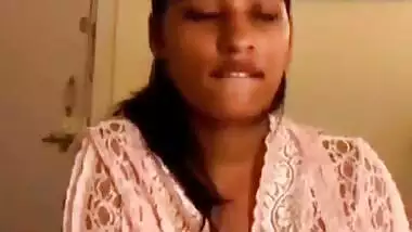 Desi Girl Boob Show