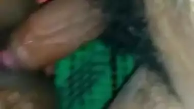 Desi village aunty hiry pussy fucking