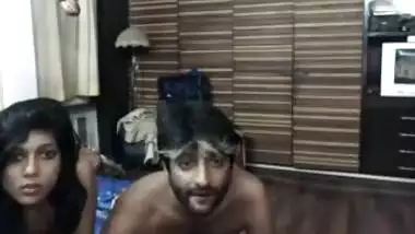Drunk Delhi dancer with rich Delhi boy sucking and fucking in front of the camera