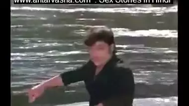 Asha Sachde bathing in river : hot Bollywood actress