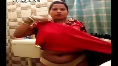Desi sexy figure bihari bhabhi exposed her naked figure on demand
