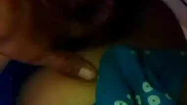 Desi village bhabi fingering pussy selfie video making