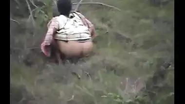 Village Women Caught Peeing