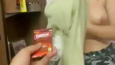 Amritsar kudi gets fuck for chocolate in Punjabi sex